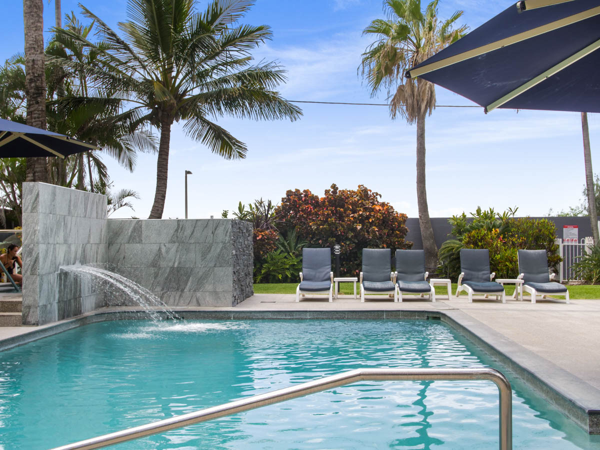 Boulevard Towers Broadbeach facilities pool